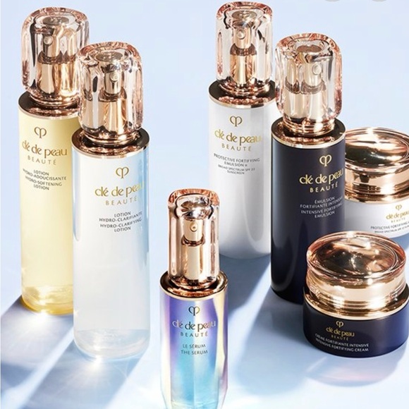 12/31 Co Hosting a Posh Party 🥳 - Picture 6 of 10